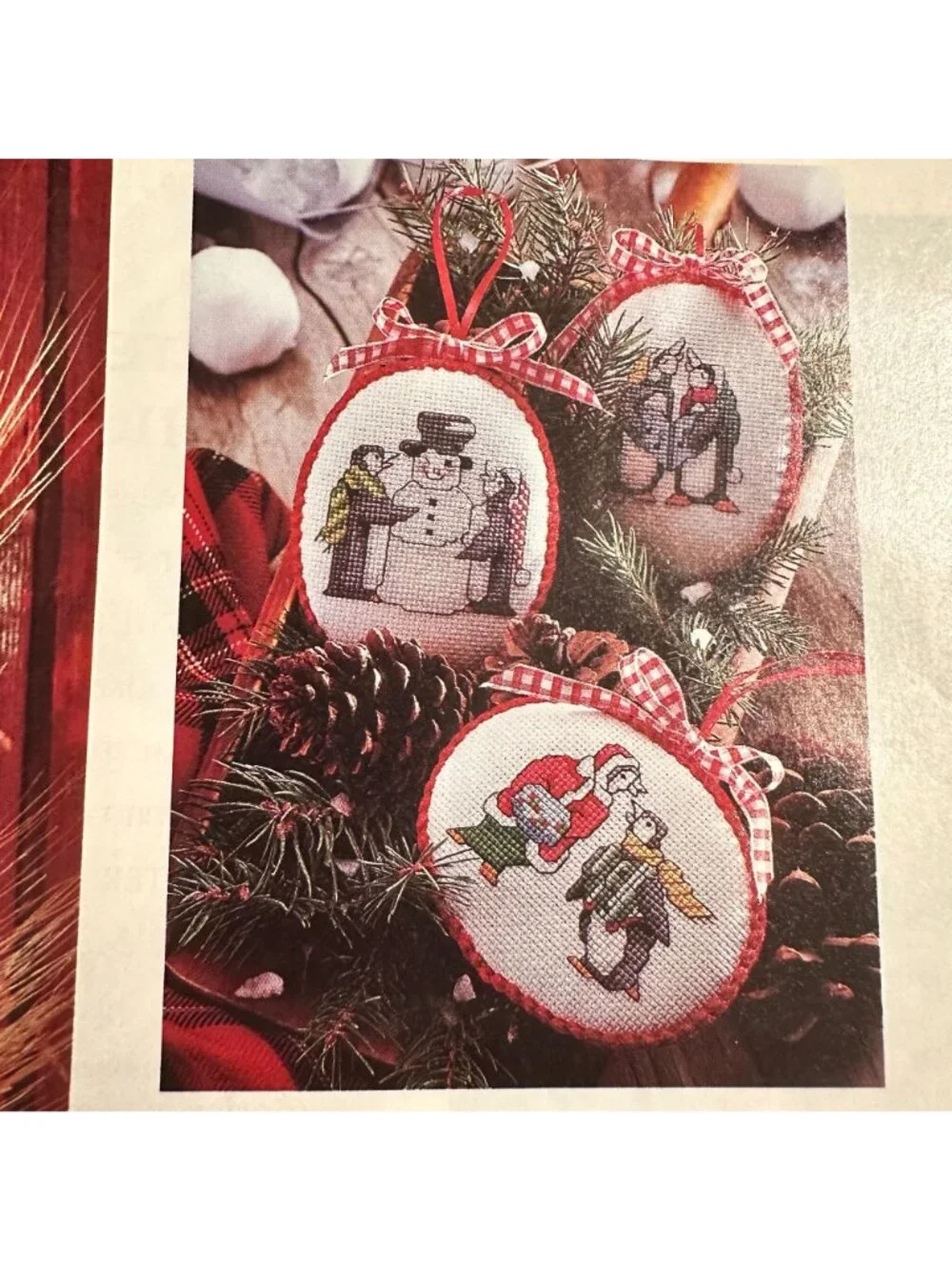 Better Homes & Gardens Cross Stitch Christmas Magazine